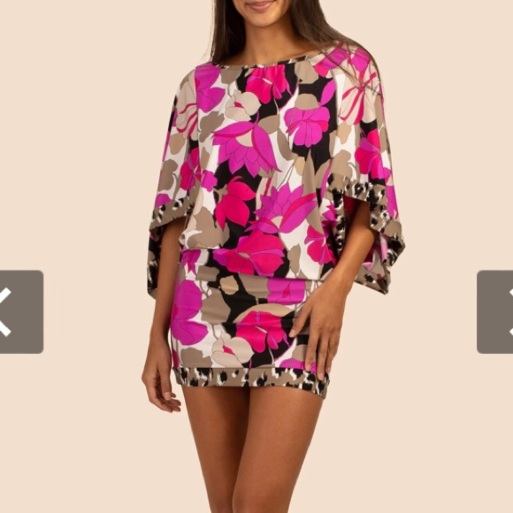 Trina Turk LYNX SWIM TUNIC, size Medium, NWTGS